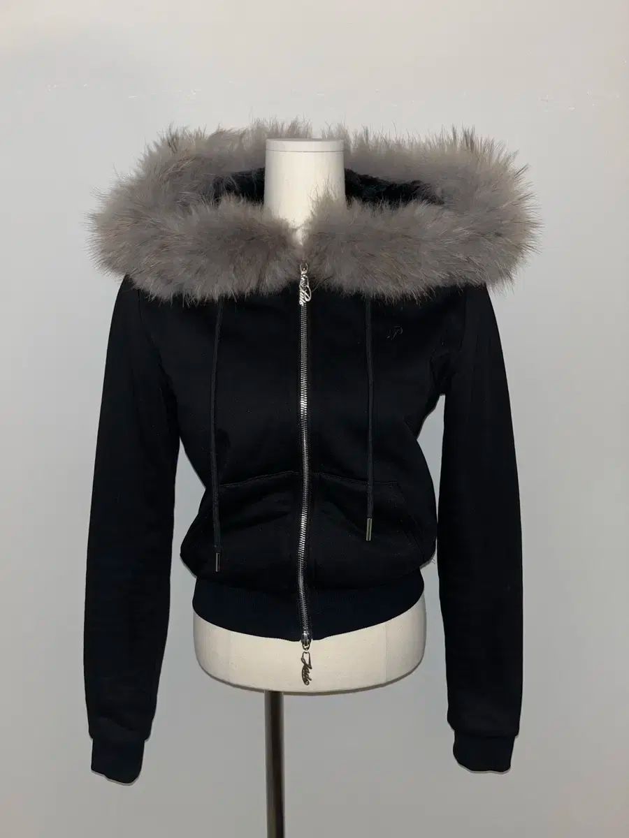 ペールジェイド フーデッドジップアップ