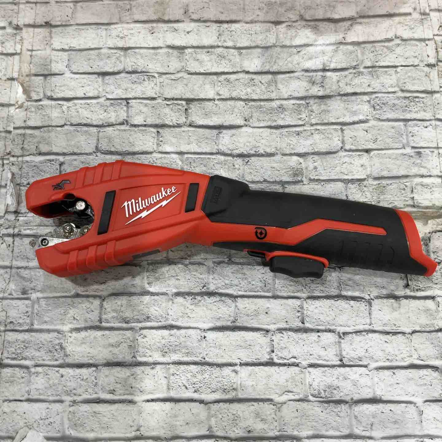 ミルウォーキー パイプカッター C12PC 本体のみ 川口店