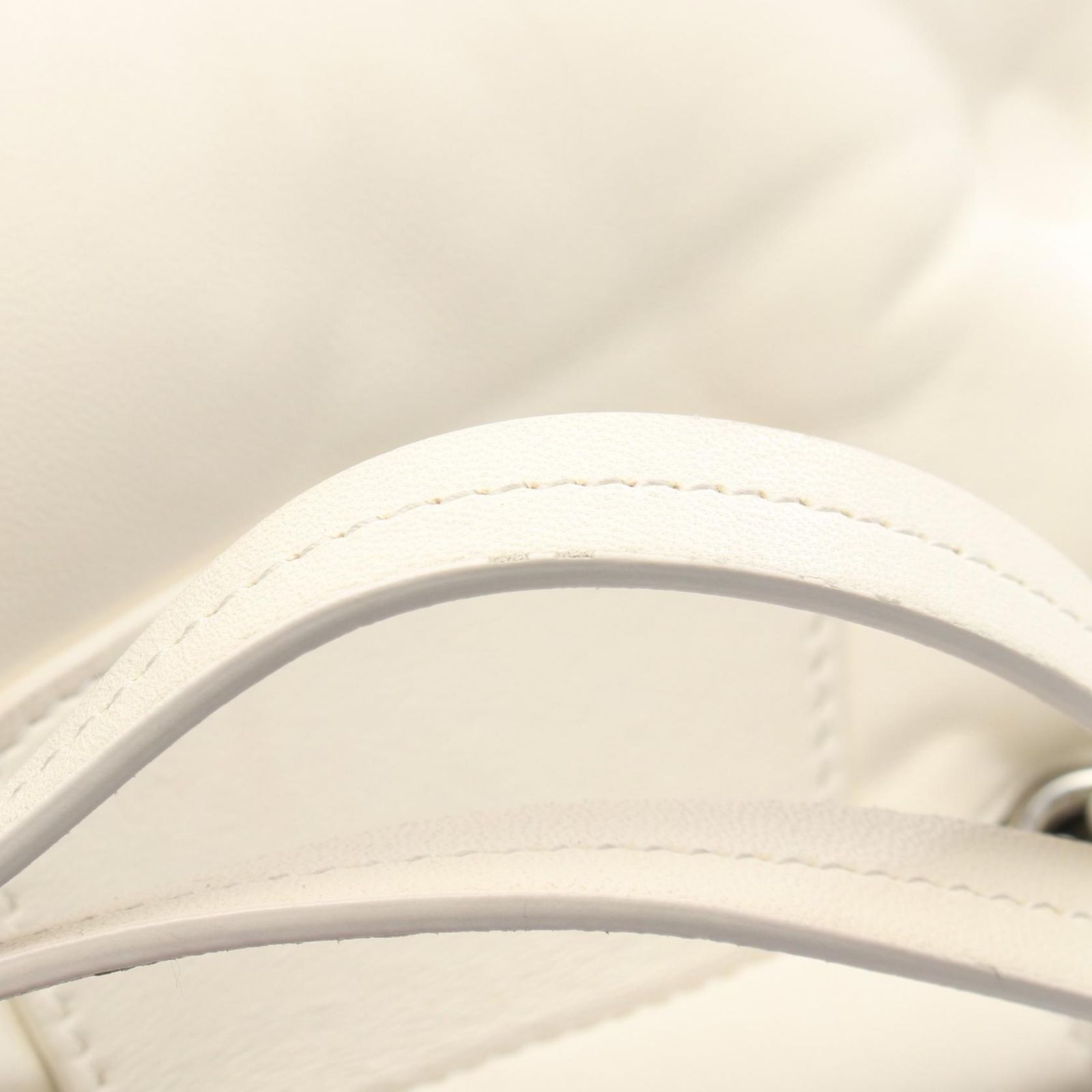 メゾン マルジェラ Maison Margiela ハンドバッグ GLAM SLAM グラムスラム ホワイト レザー グラムスラム 2wayショルダー レディース Used B DECORATOM_COM_BR