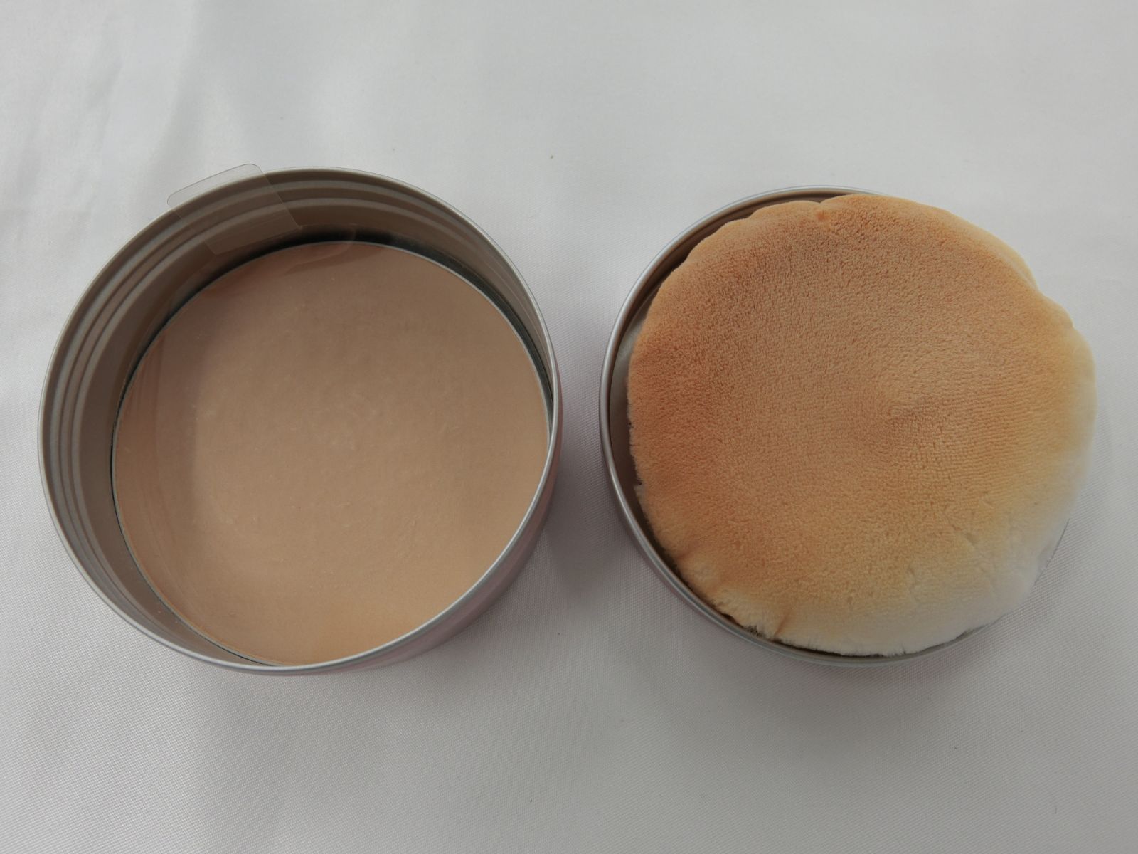  Pearly Dew パーリーデュー ボディ-フェイス 13点セット ファンデーション 美容エッセンス モイスチャーセラム シートマスク ボディパウダー他 ファンデーション トライアルセット サンプル