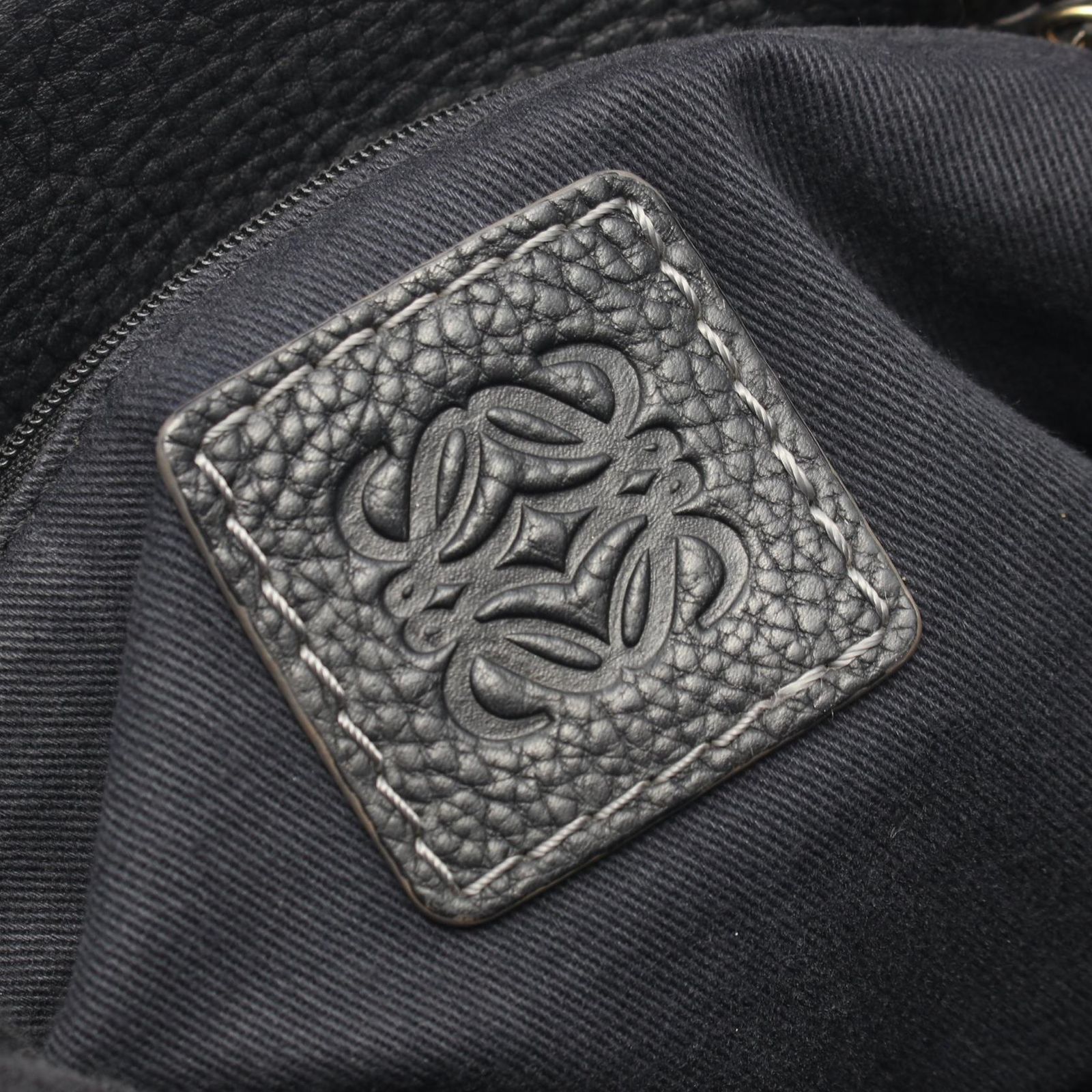 レザー アナグラム