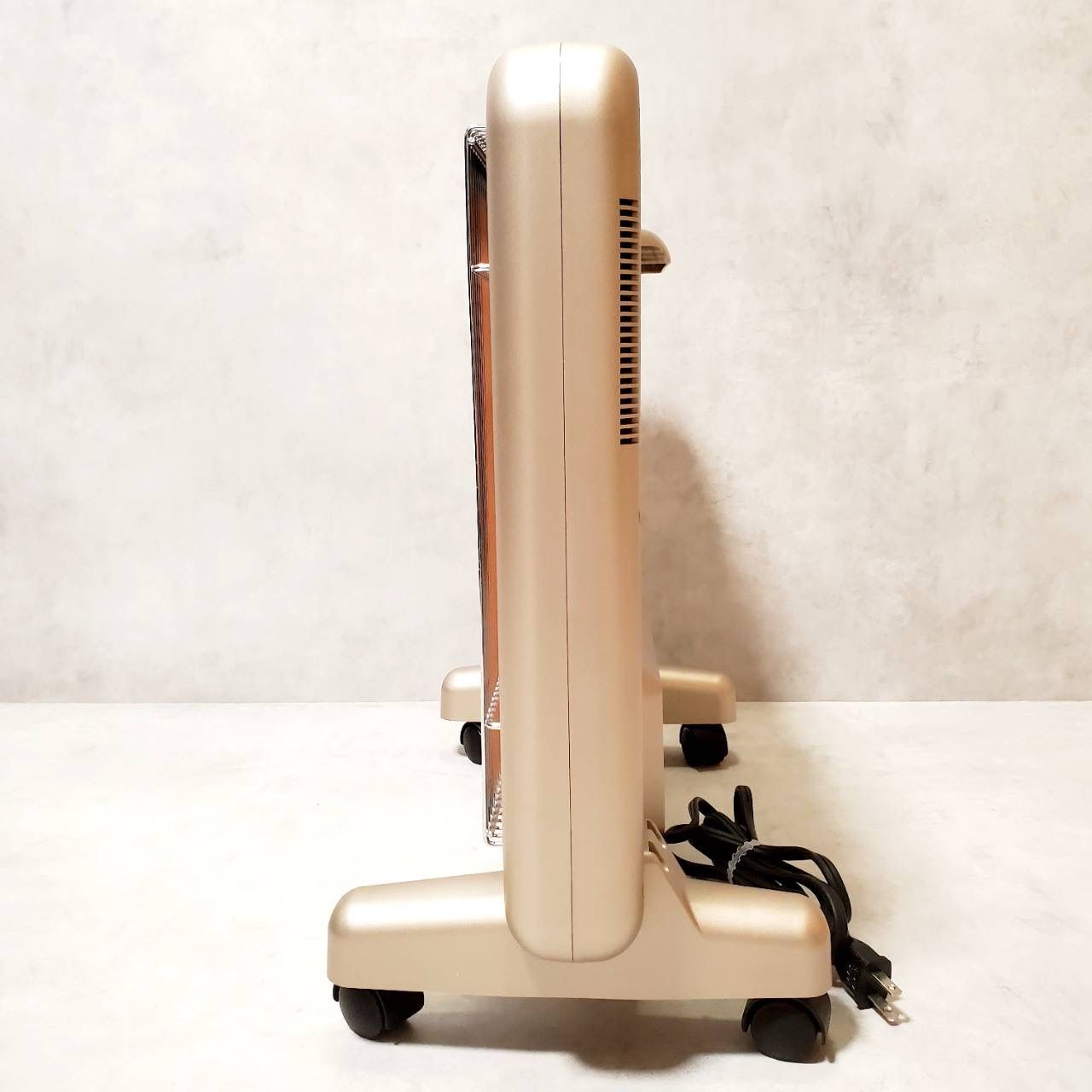 遠赤外線パネルヒーター