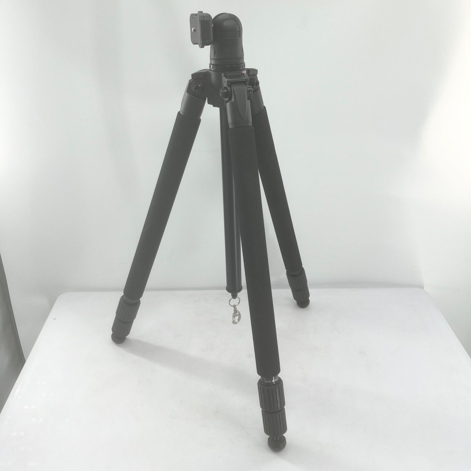 Velbon Neo Carmagne 630 ベルボン カーボン三脚 3段 178cm 縮長71cm