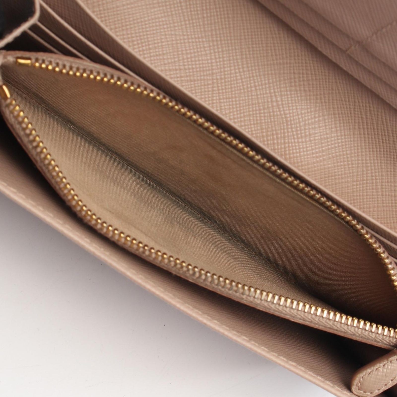 リボン 二つ折り長財布