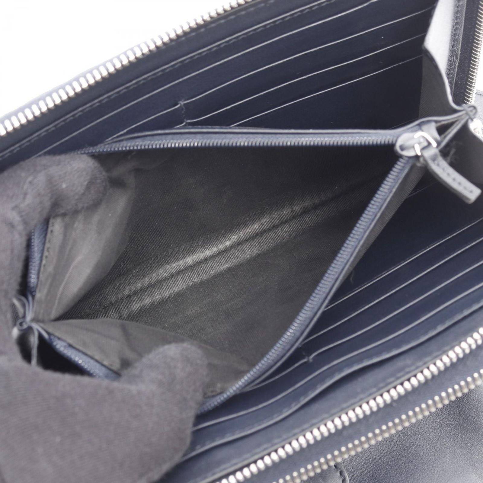 ネイビー レザー