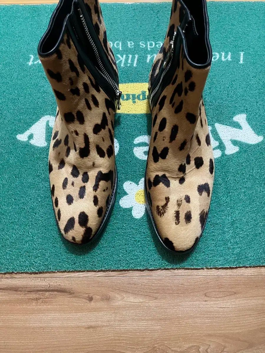 レオパード ブーツ