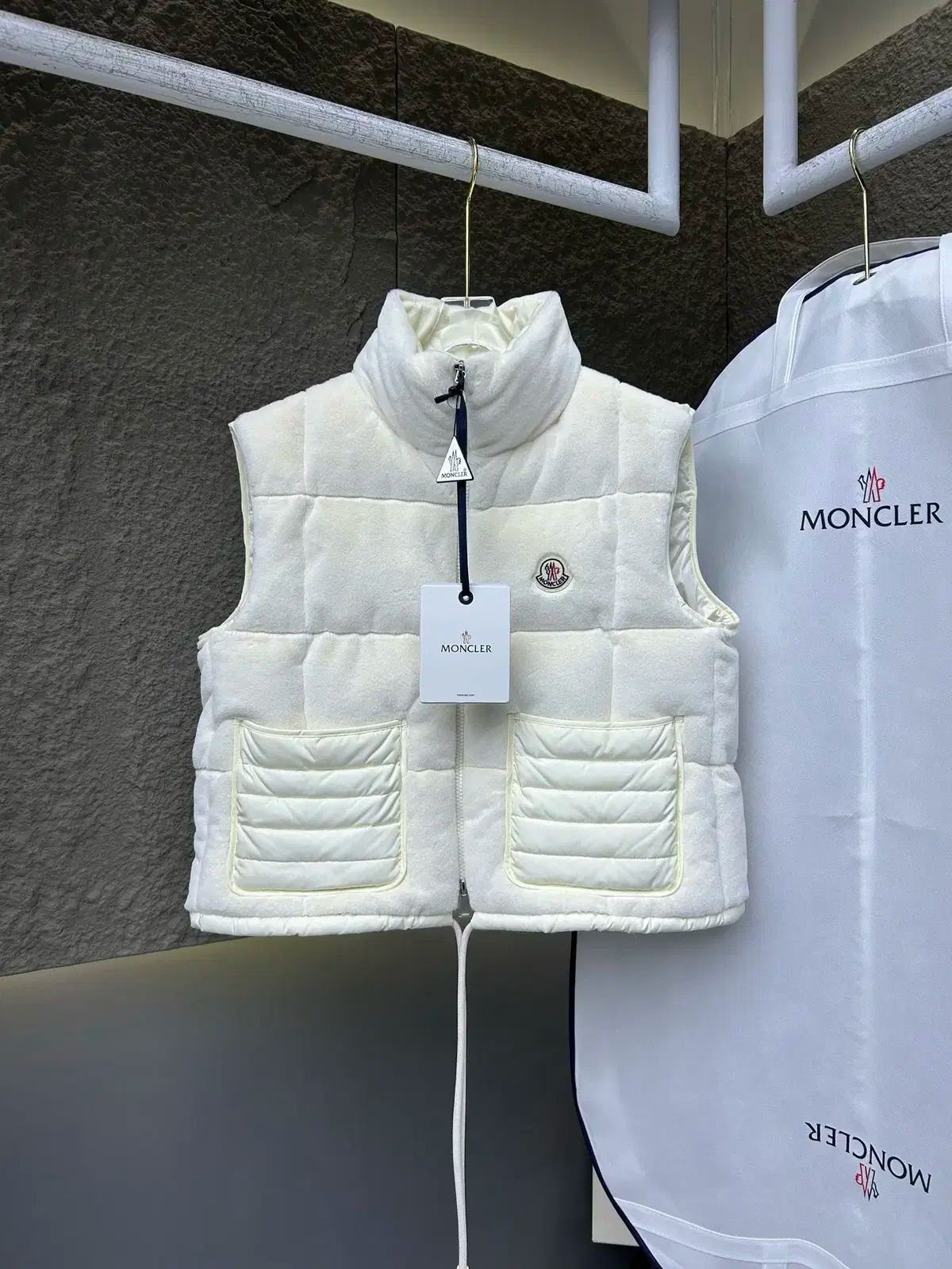 MONCLER モンクレール レディース カジュアル ロゴ ダウン ベスト