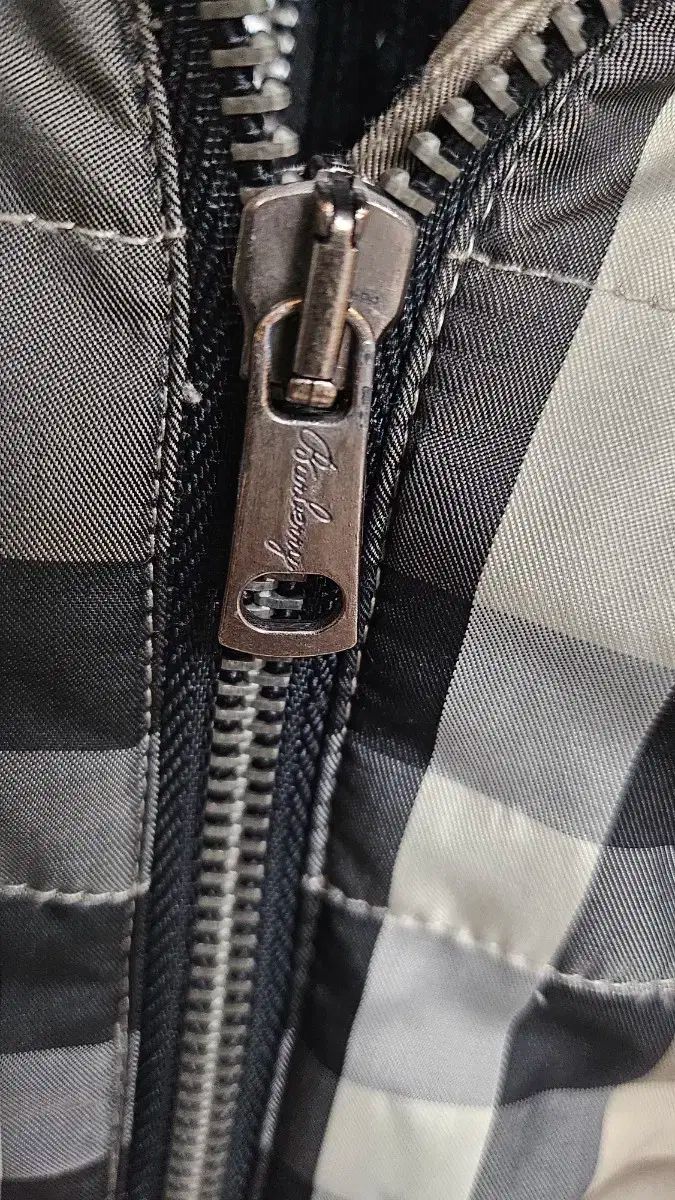 バーバリー ニットダウン アウター GULLKHAN_COM