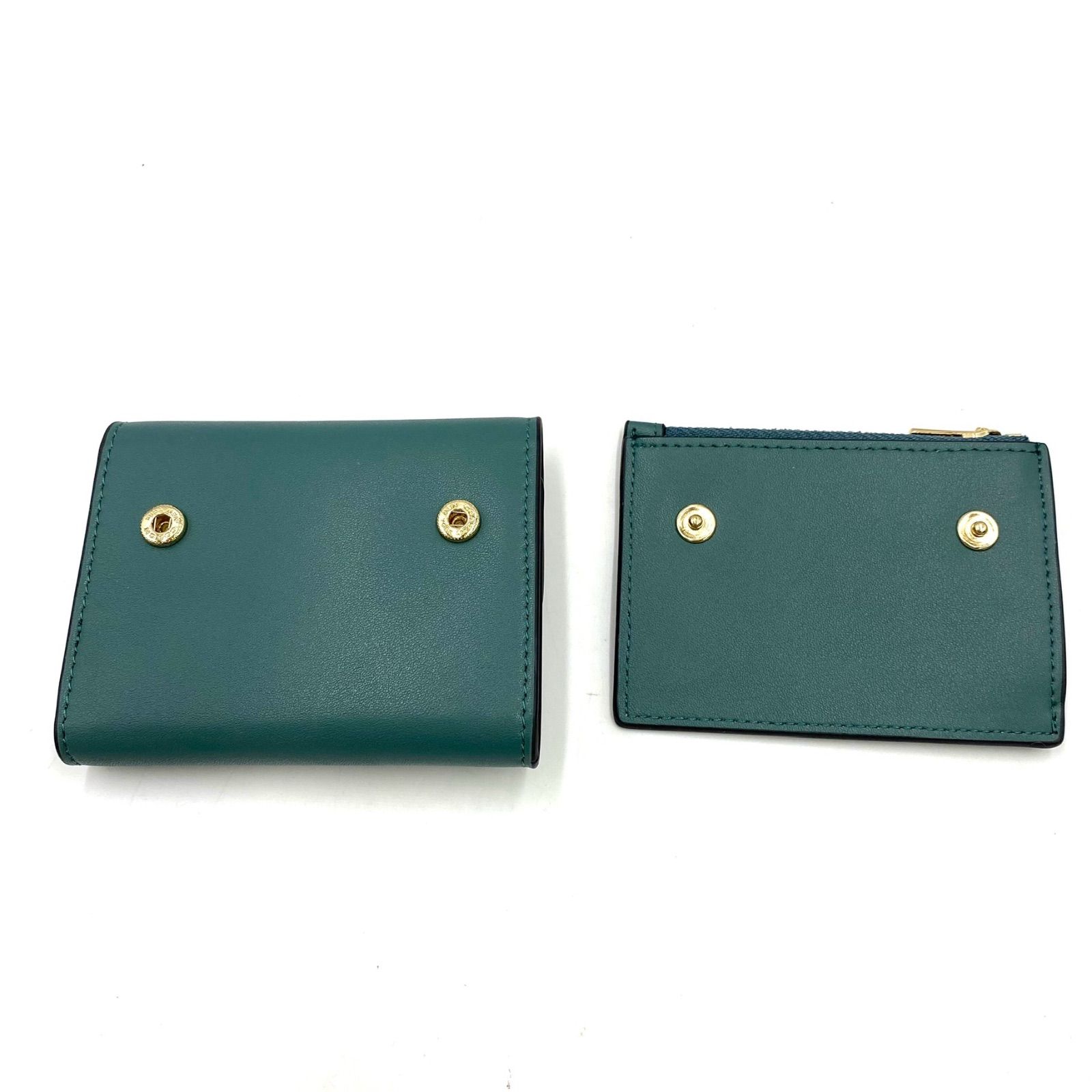 三つ折り レザー