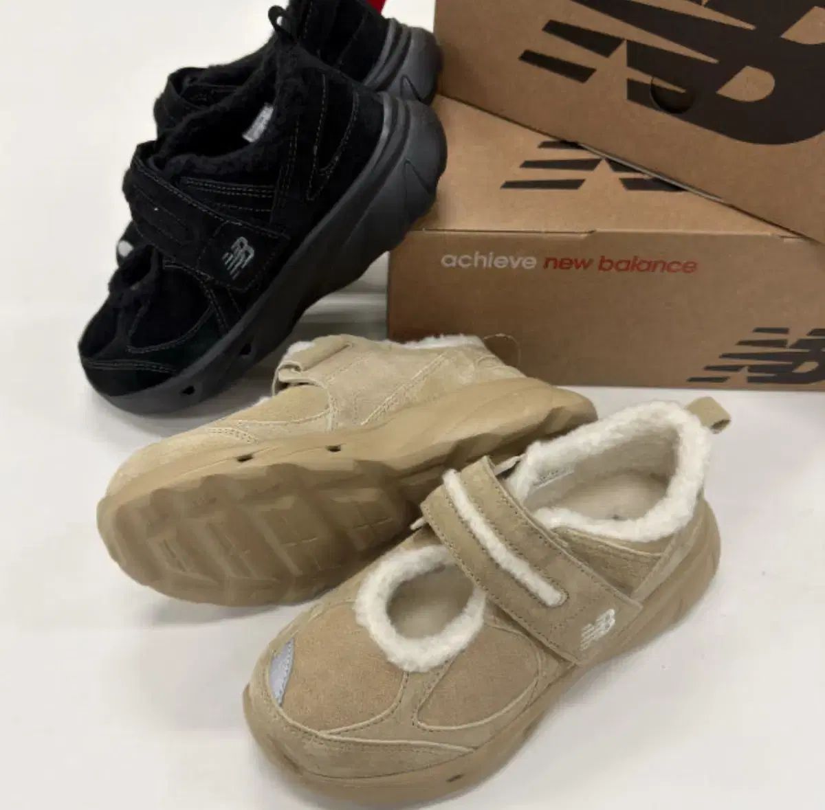 ニューバランス ウィンター ブリーズ