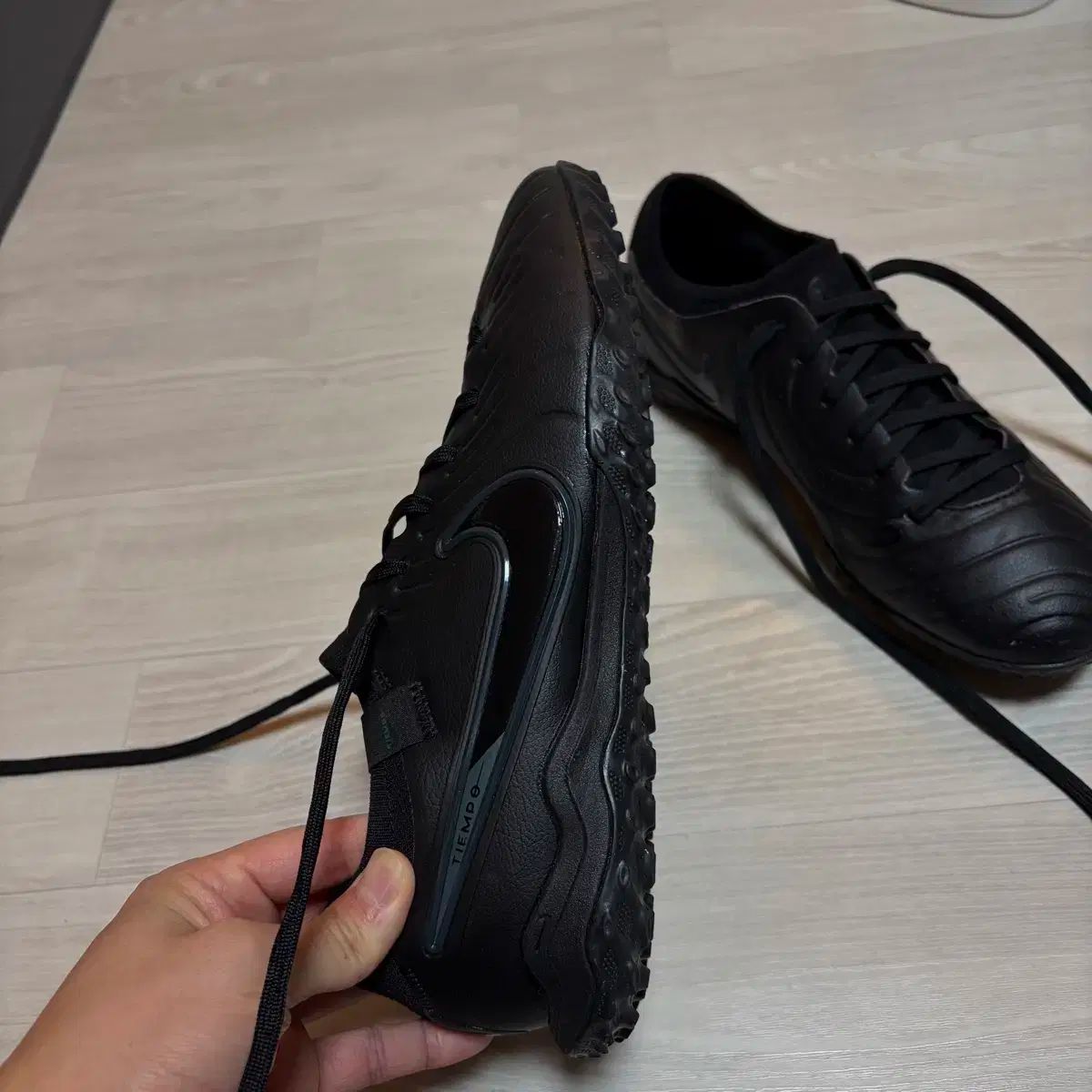 ナイキ ティエンポ レジェンド10 プロ TF サッカーシューズ