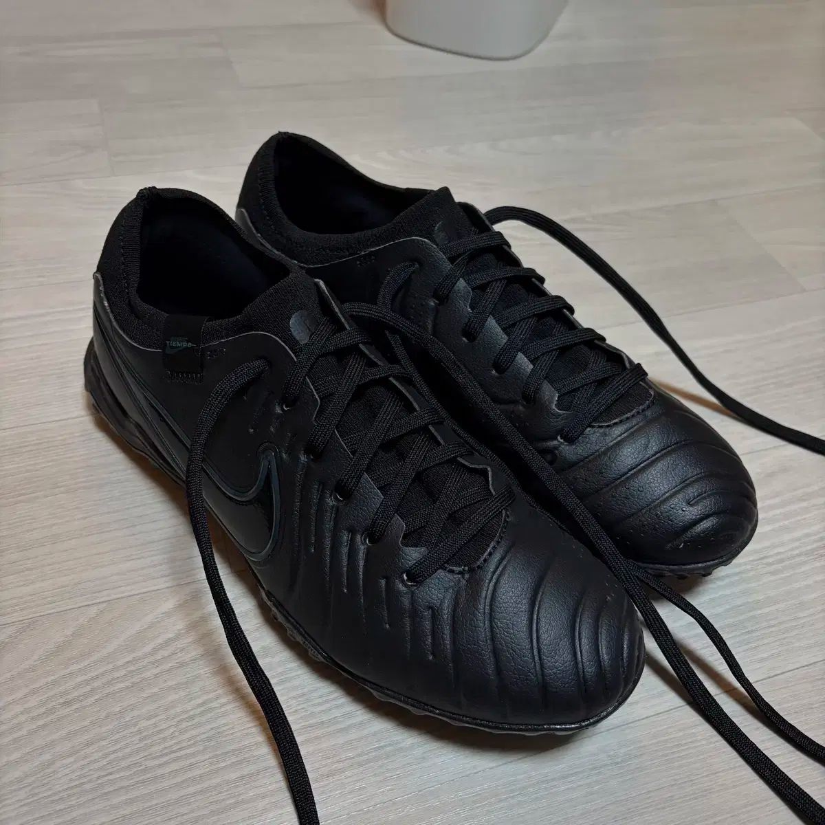 ナイキ ティエンポ レジェンド10 プロ TF サッカーシューズ