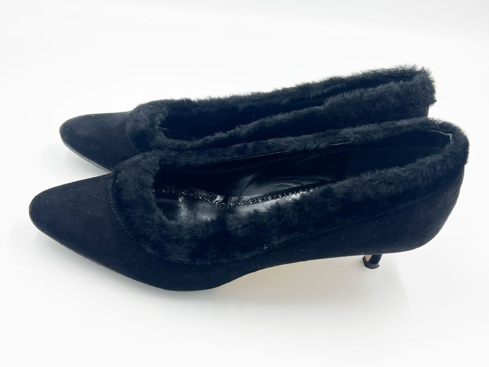 MANOLO BLAHNIK マノロブラニク レディース パンプス ハイヒール 靴 スエード ファー ブラック サイズ 38