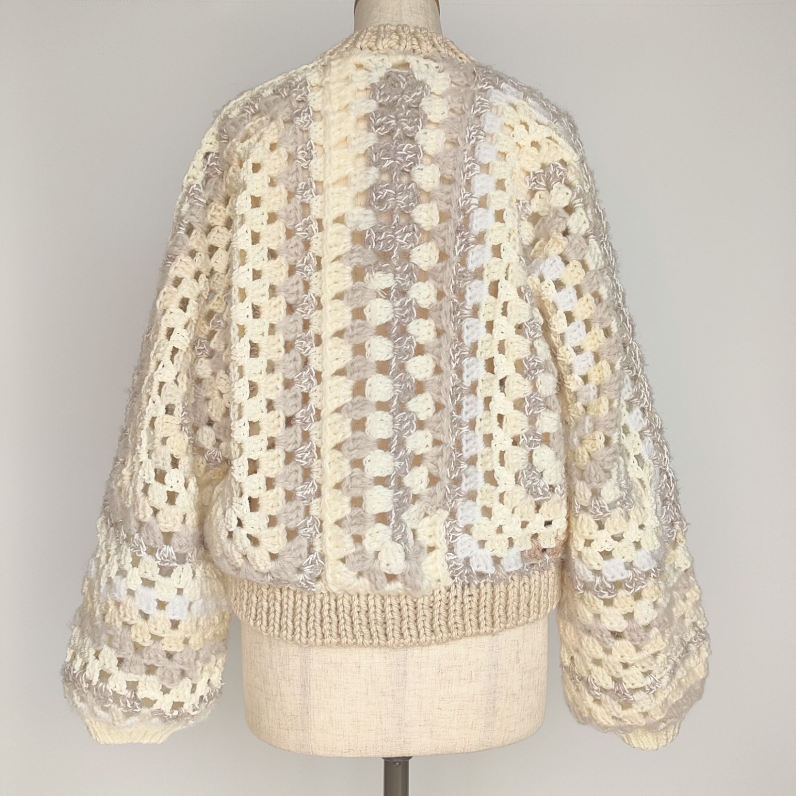 ヘキサゴンカーディガン 長袖 ホワイト TALLINNNEXPO_COM