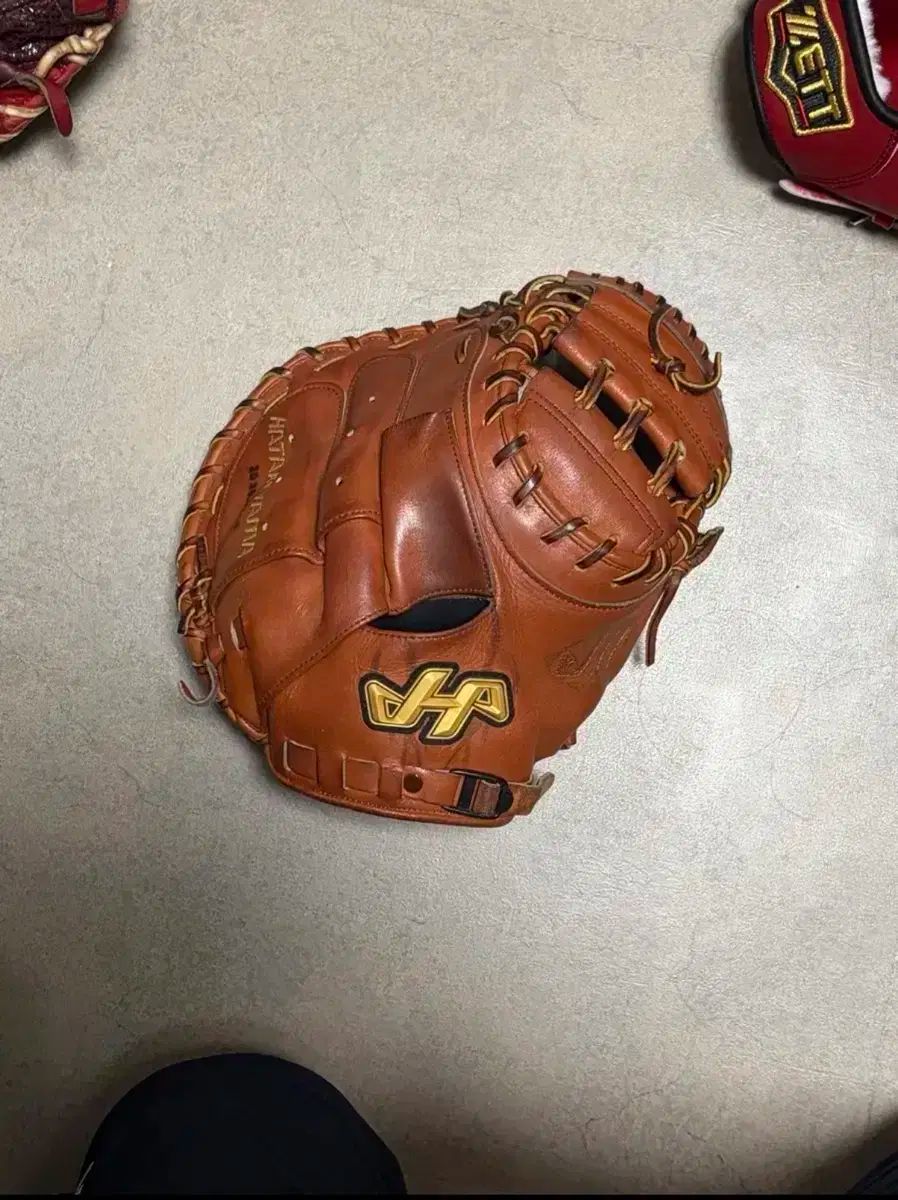 ハタケヤマ M 8 キャッチャーミット キウム キム ソンウォン 実物画像あり 使用