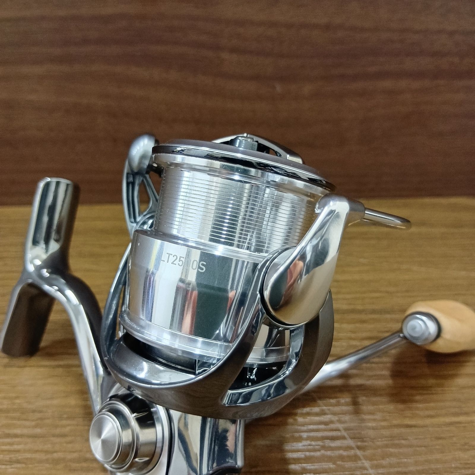 ダイワ（DAIWA）22 EXIST イグジスト LT2500S スピニングリール - メルカリ