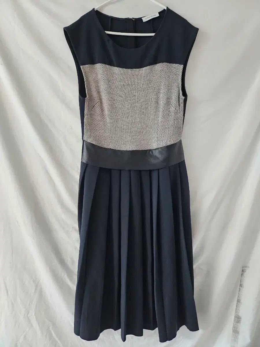 コスチューム ナショナル レディース ブラック プリーツ ONE PIECE 40