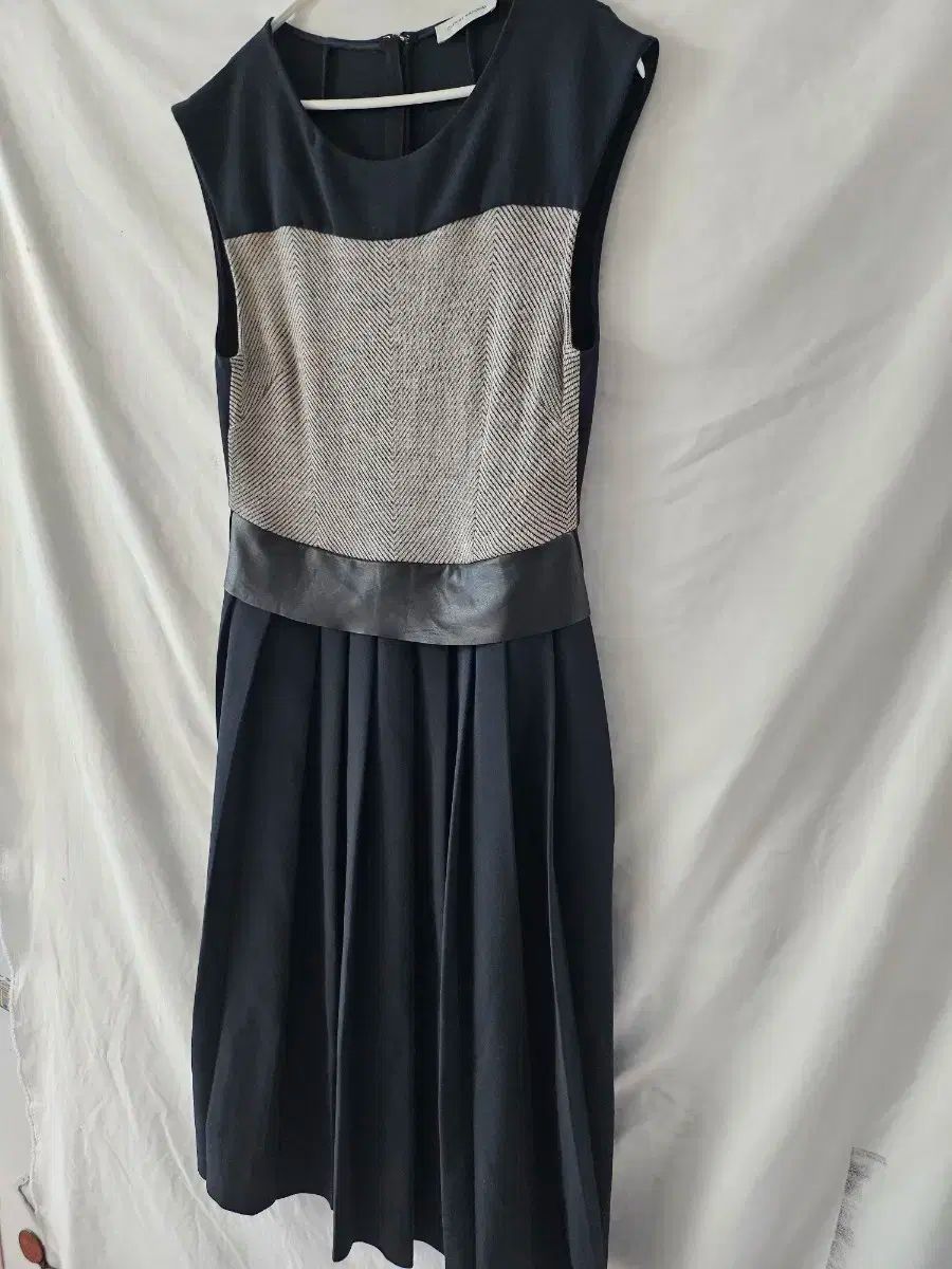 コスチューム ナショナル レディース ブラック プリーツ ONE PIECE 40