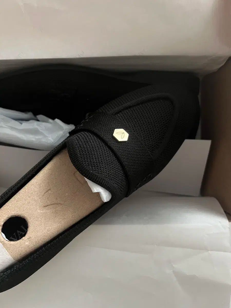 新商品 ビバイア フラット ローファー Eloise 240 18万ウォン台