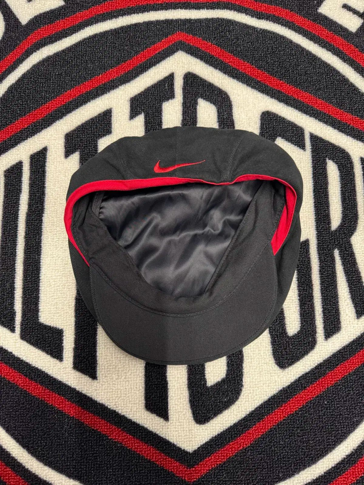 ナイキニュースボーイ フラット ゴルフ ハット ブラック Mサイズ