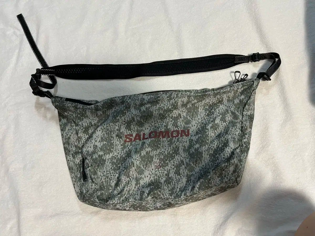 SALOMON サロモン バッグ