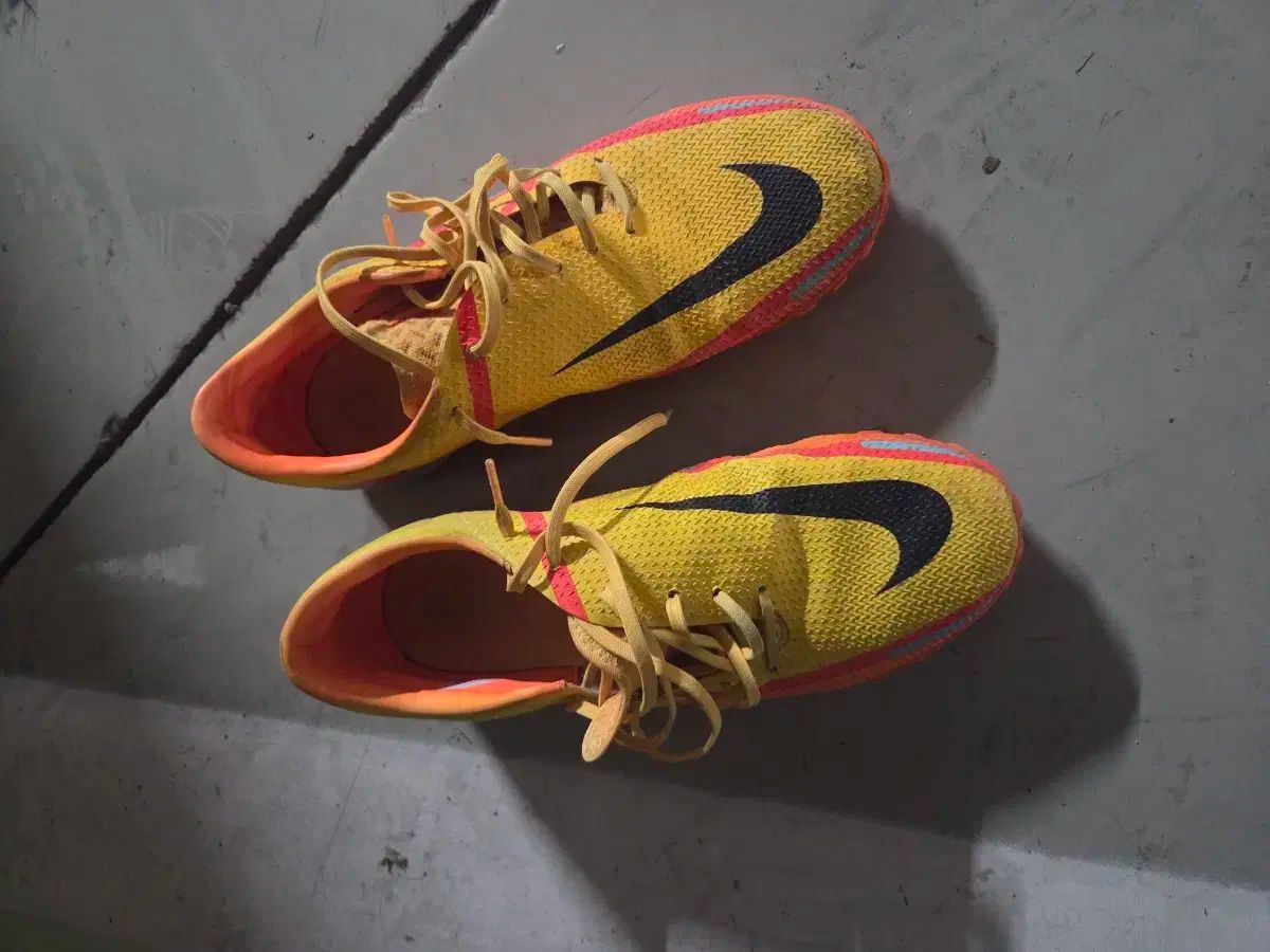 ナイキ ファントムGT2 TF 265