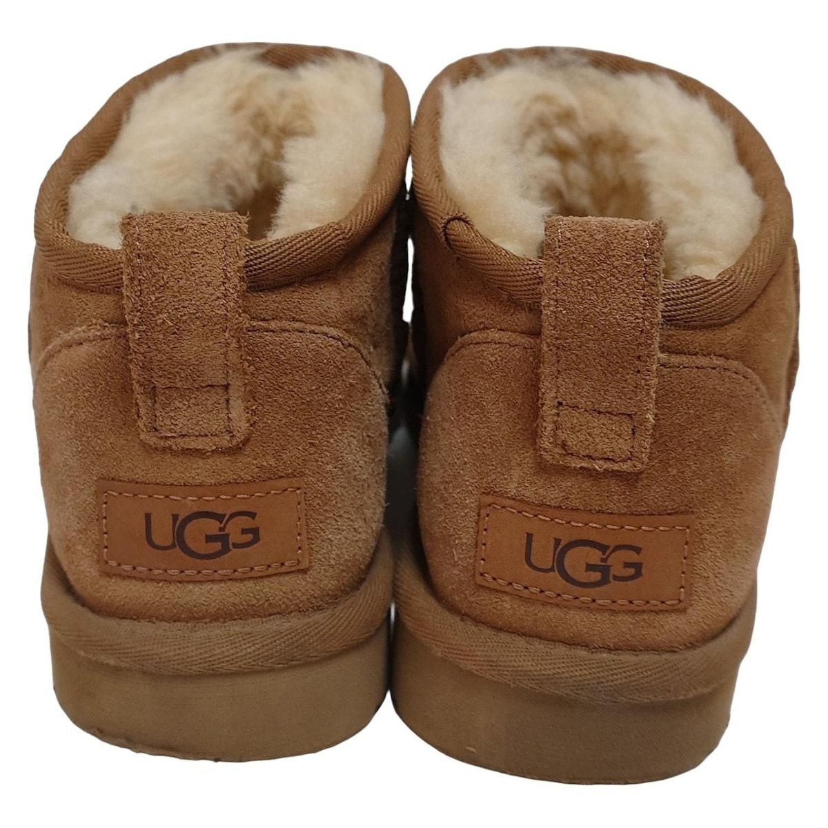 アグ ショートブーツ