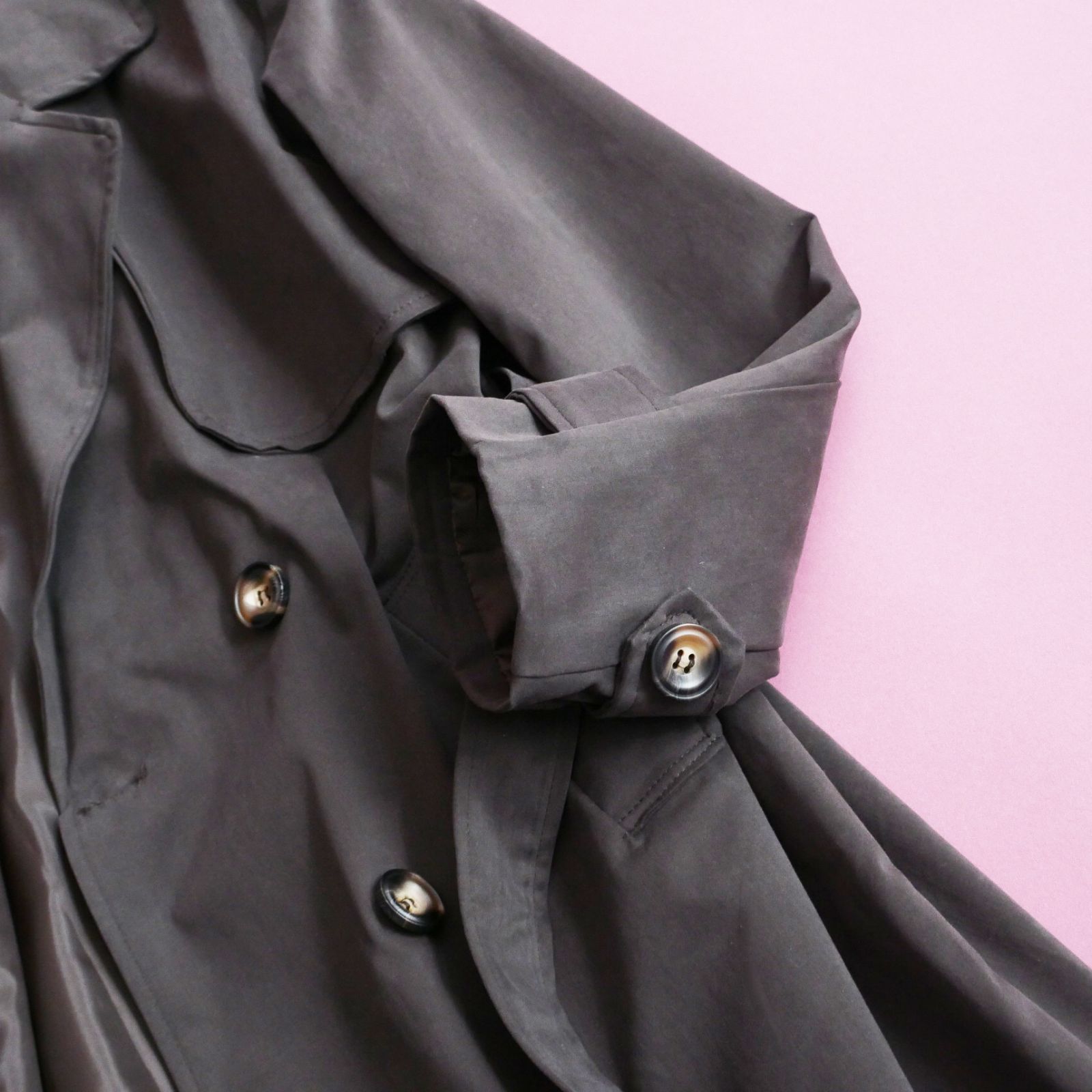 25-26秋冬 エレガントな大人女性のトレンチコート