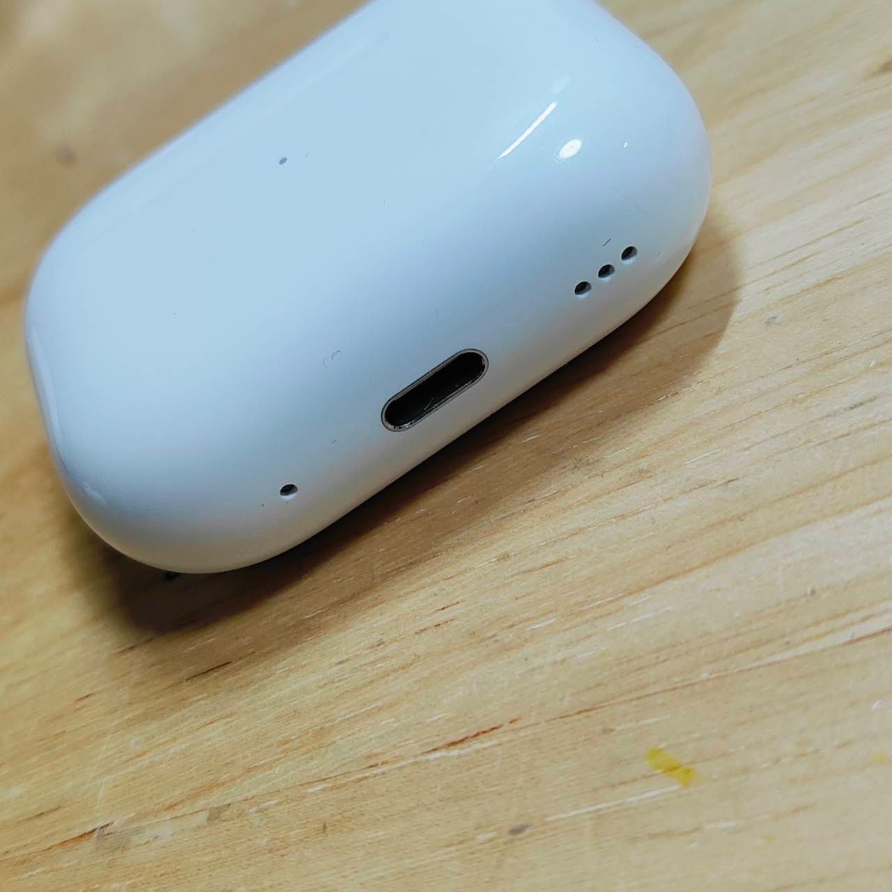 Apple AirPods Pro 2世代 充電ケースのみ Type-C (タイプC) USB-Cモデル A