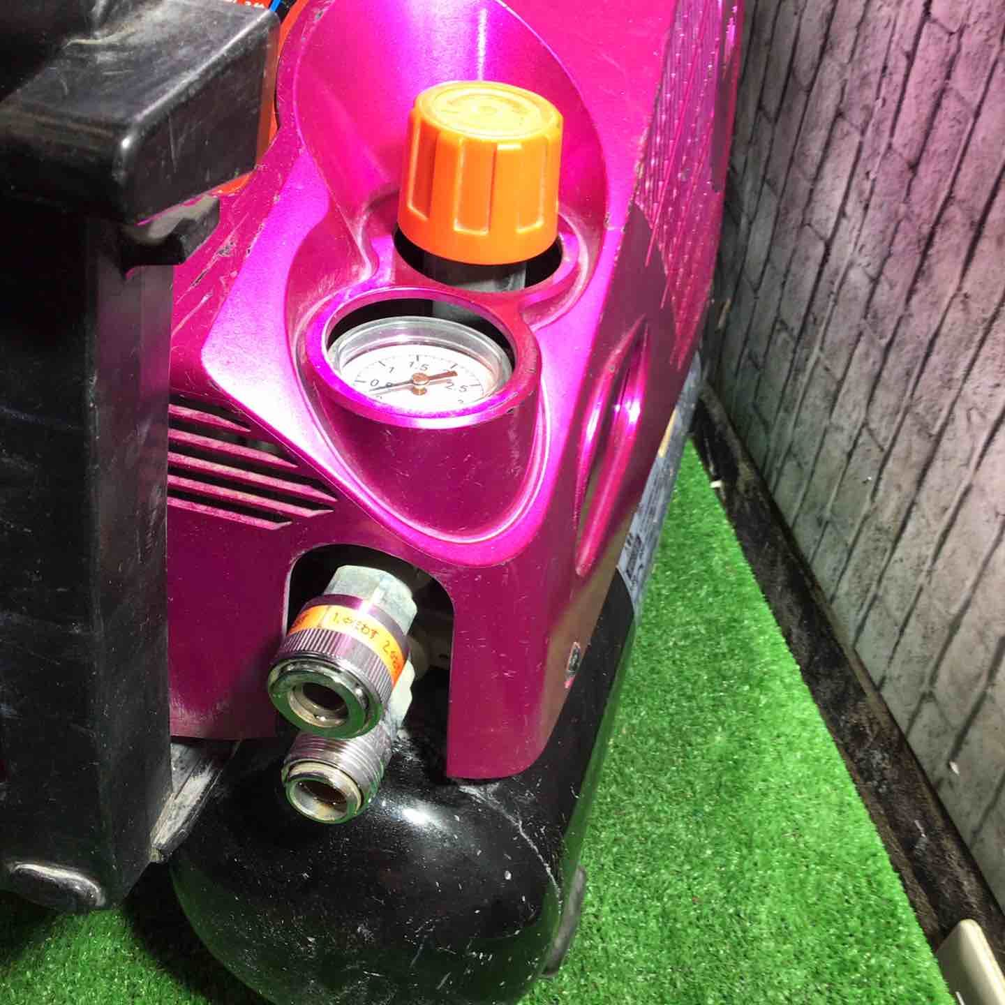 エアコンプレッサー