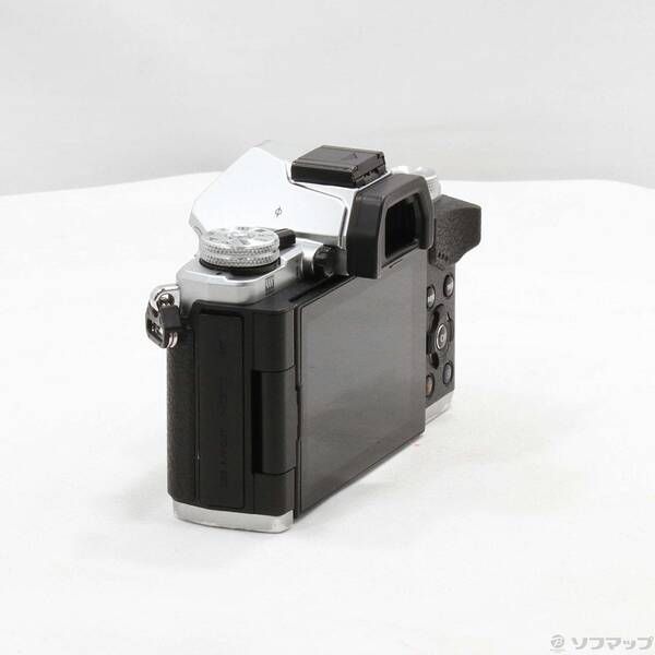 〔 品〕 OM D E M 5 MarkII ボディ シルバー 262