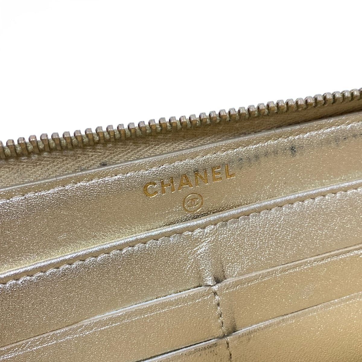 CHANEL シャネル
