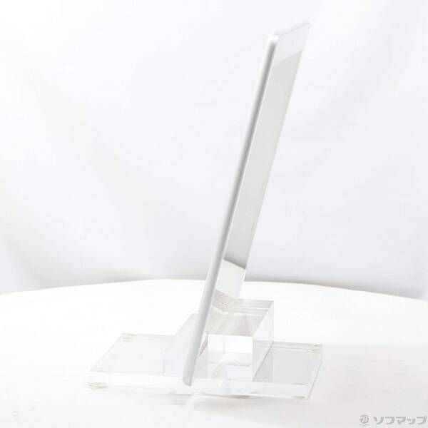 〔品〕 iPad 第6世代 32GB シルバー MR7G2J／A Wi-Fi【377】