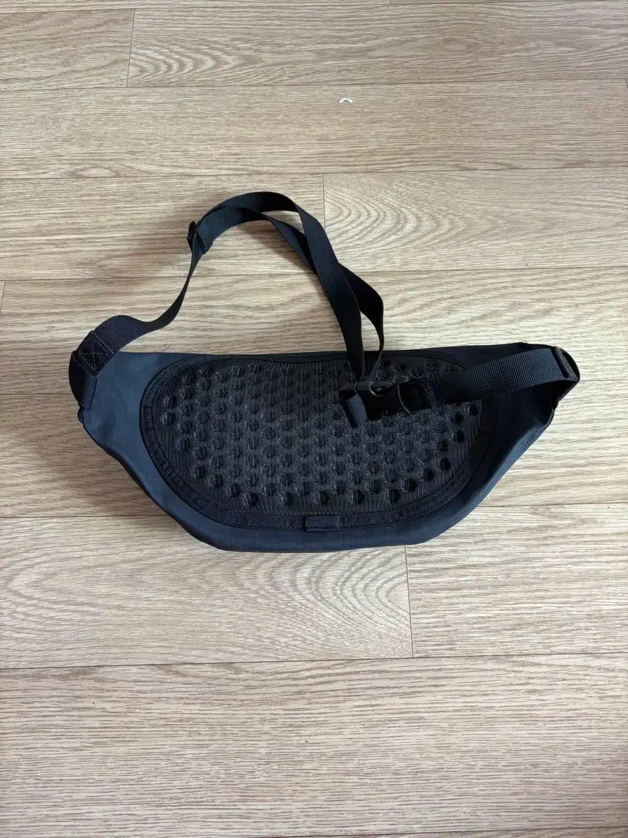 ARC TERYX アークテリクス グランビル クロスボディーバッグ ブラック