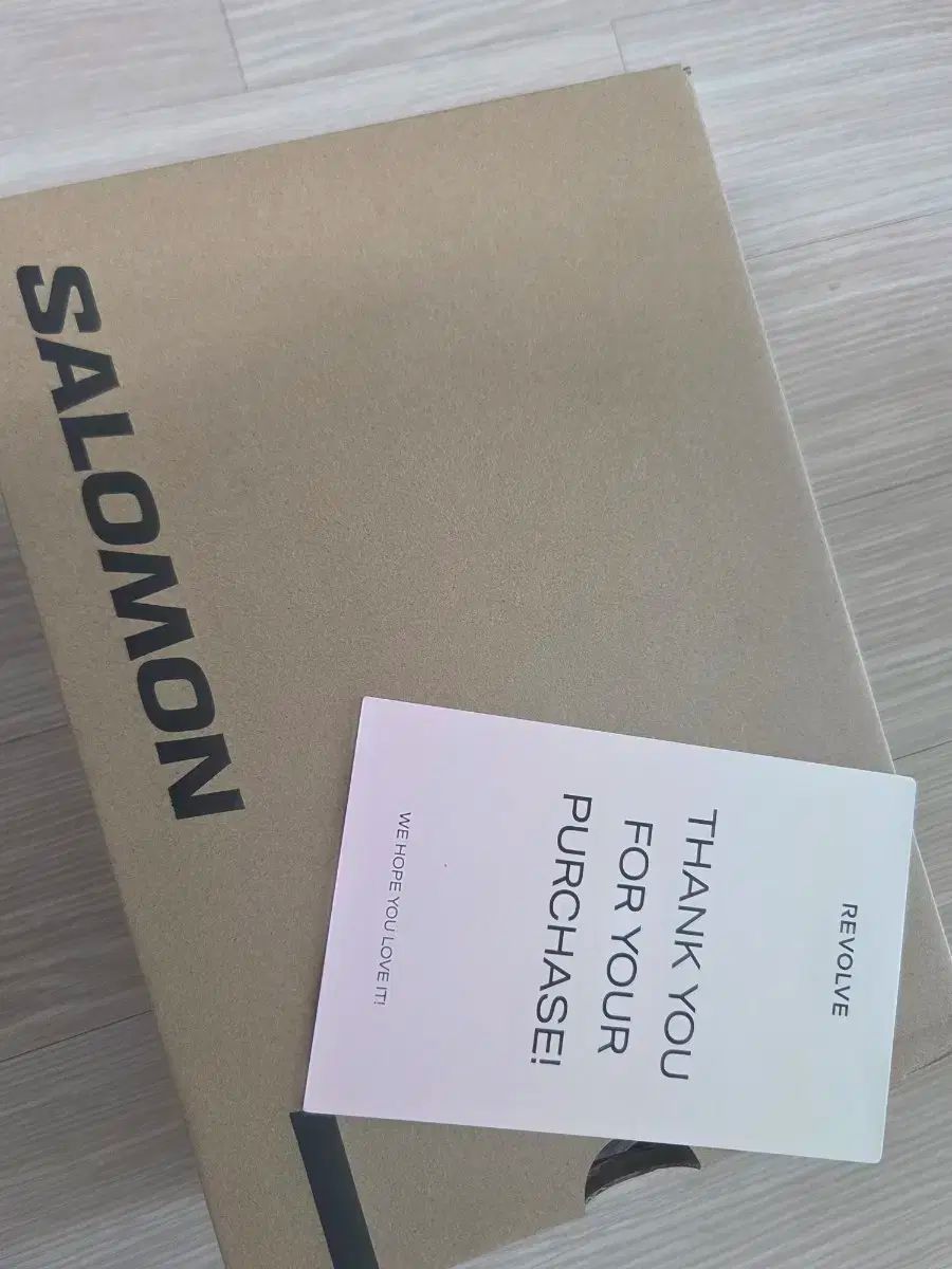 SALOMON サロモン