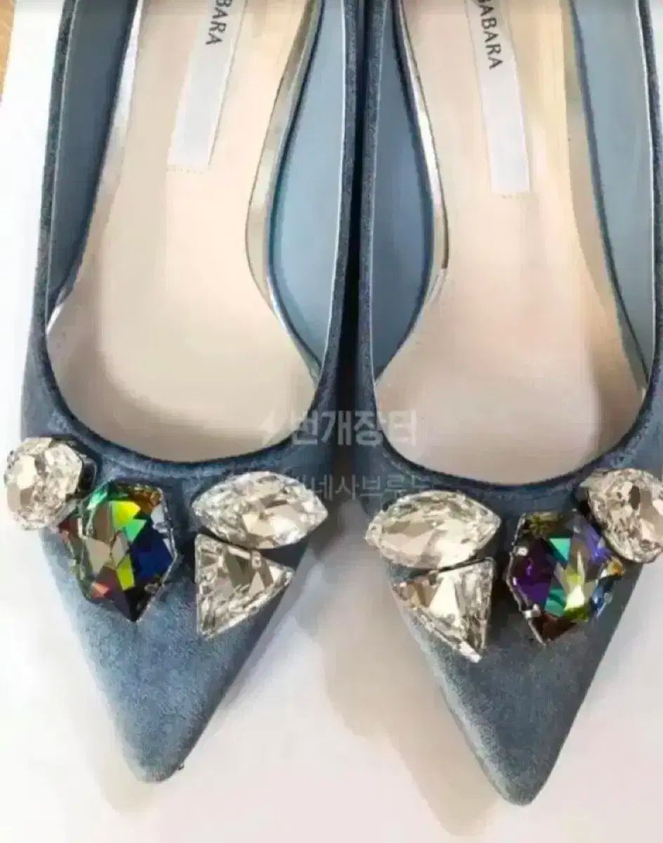 BABARA ツアーベルベット フラット シューズ 235