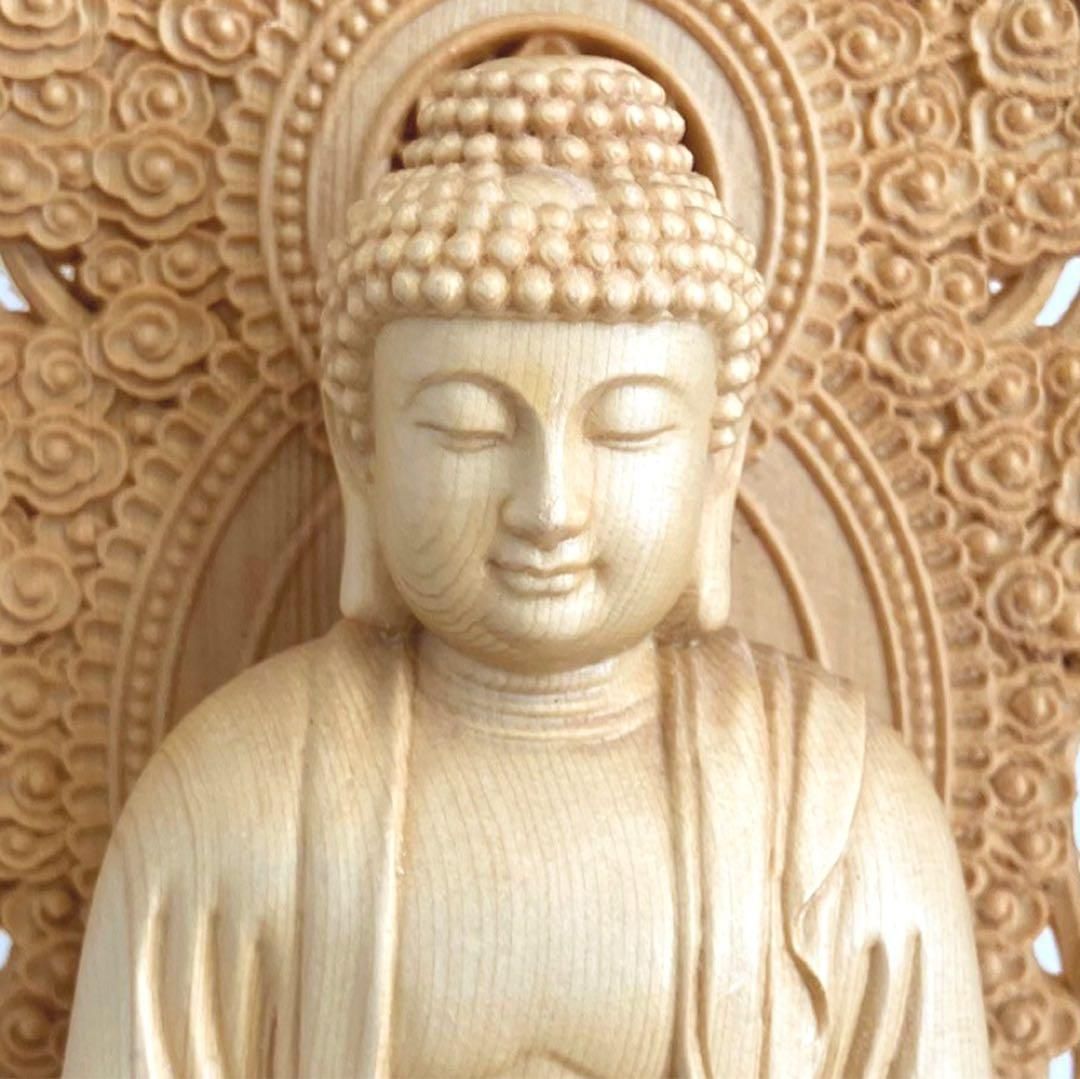 白檀　釈迦如来座像　八角台座　木彫仏像　仏教美術 白檀仏像 八角台座 座釈迦 【曹洞宗・臨済宗・禅宗】 |本尊・脇侍の