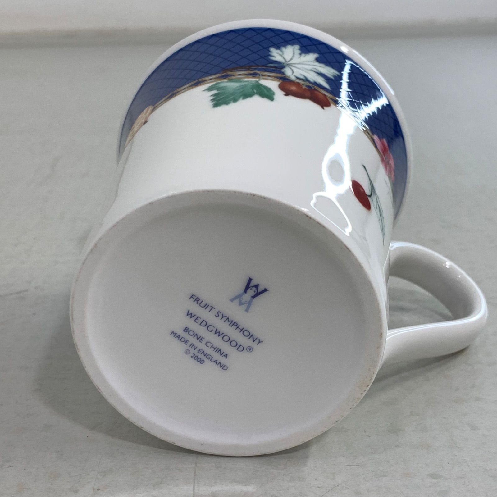 値下げ中】新品 WEDGWOOD フルーツシンフォニー マグカップ 2客 値下げ中】新品 WEDGWOOD フルーツシンフォニー マグカップ 2客