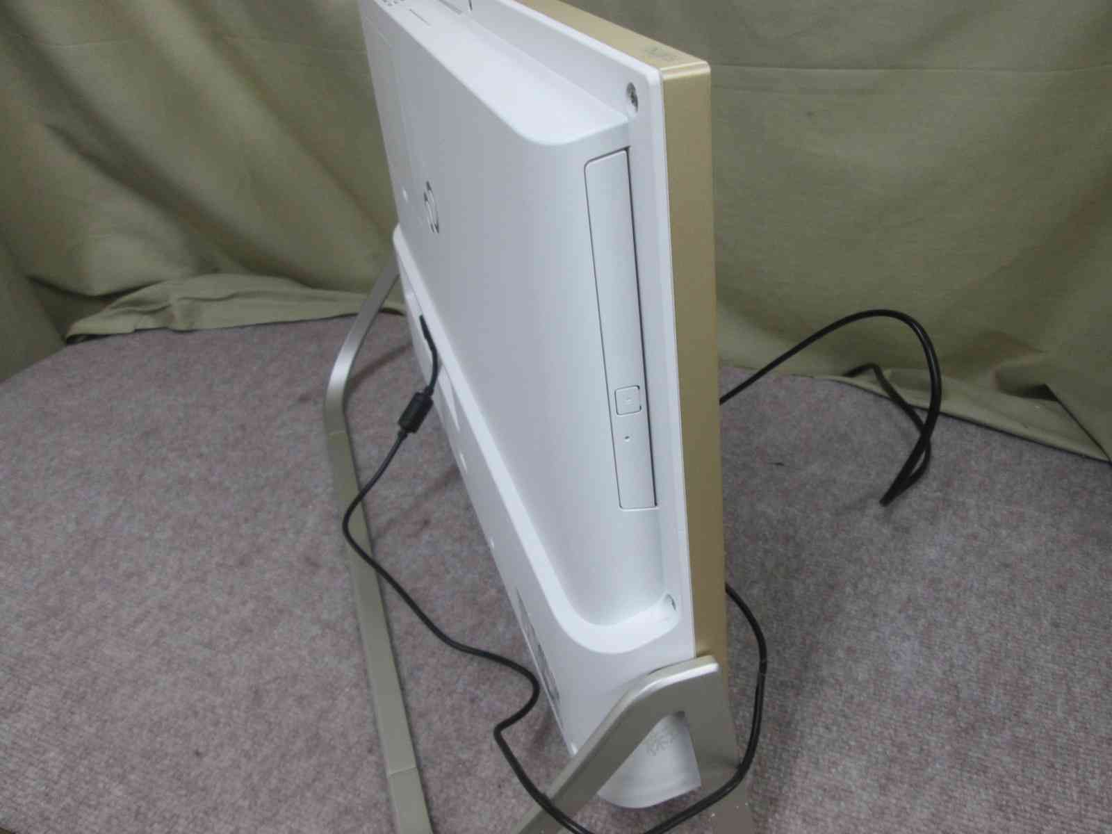 富士通 FMV ESPRIMO FH77/C2 FMVF77C2KG Core i7 7700HQ 【Windows11