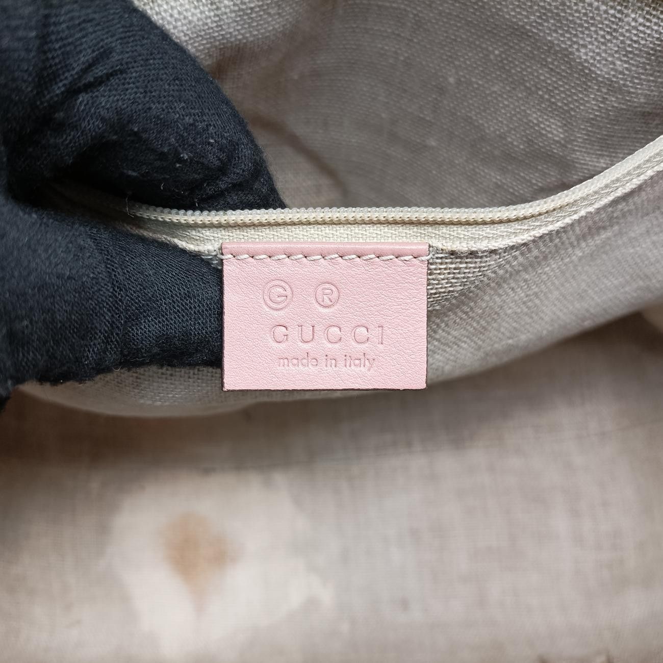 グッチGucciマイクログッチシマ