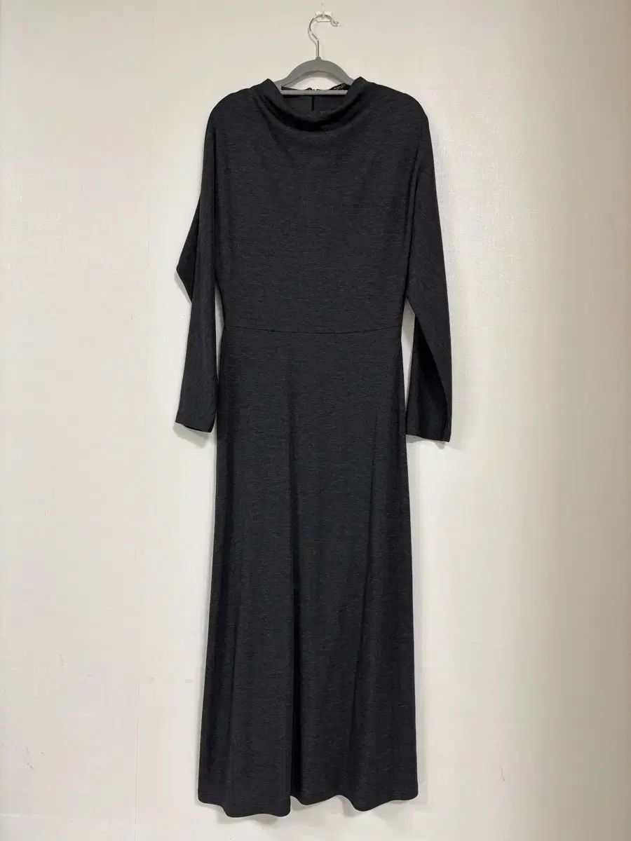 マッシモ ドゥッティ ドレープ ロング丈ワンピース