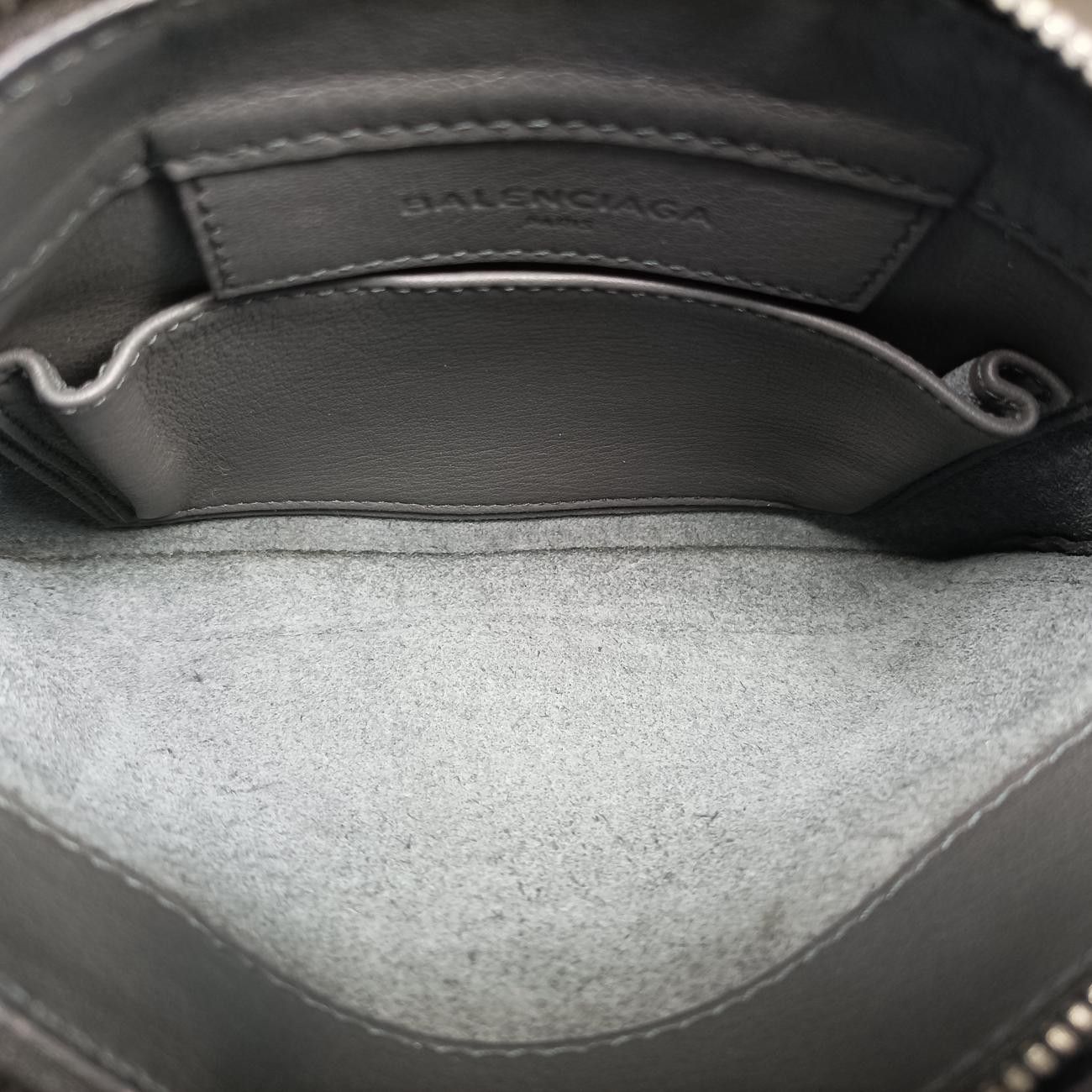 バレンシアガBalenciagaパピエ