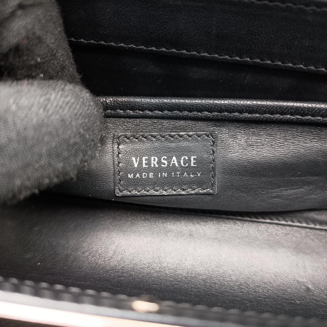 VERSACEランウェイメデューサ