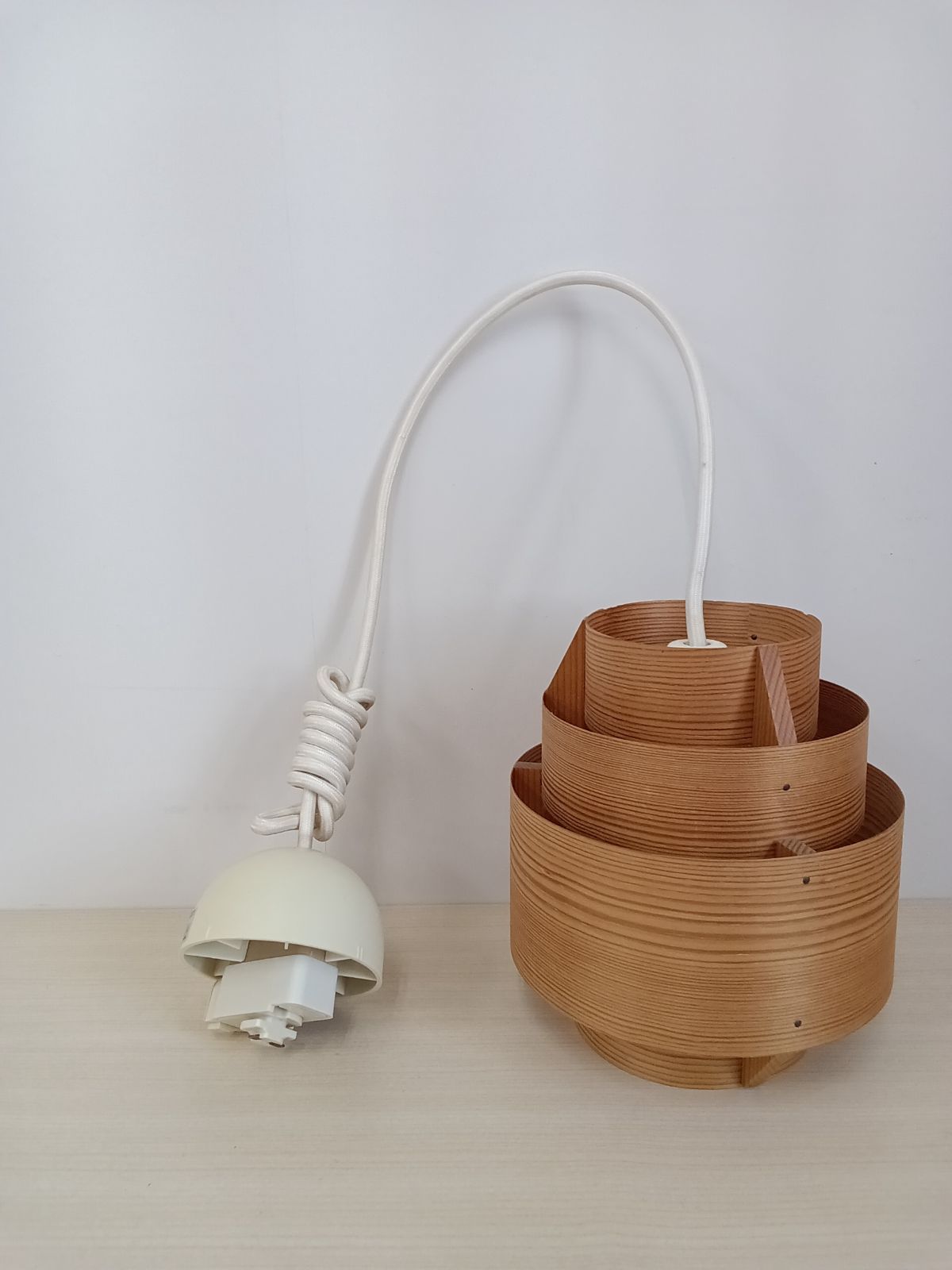 ヤマギワ株式会社 ヤコブソンランプ 2010年製 NEXPOTALLINN_EU