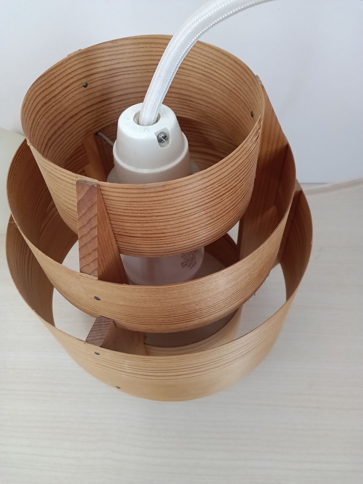 ヤマギワ株式会社 ヤコブソンランプ