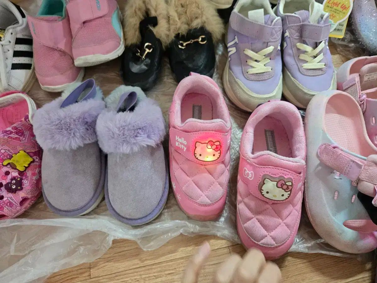 ファー ルームシューズ