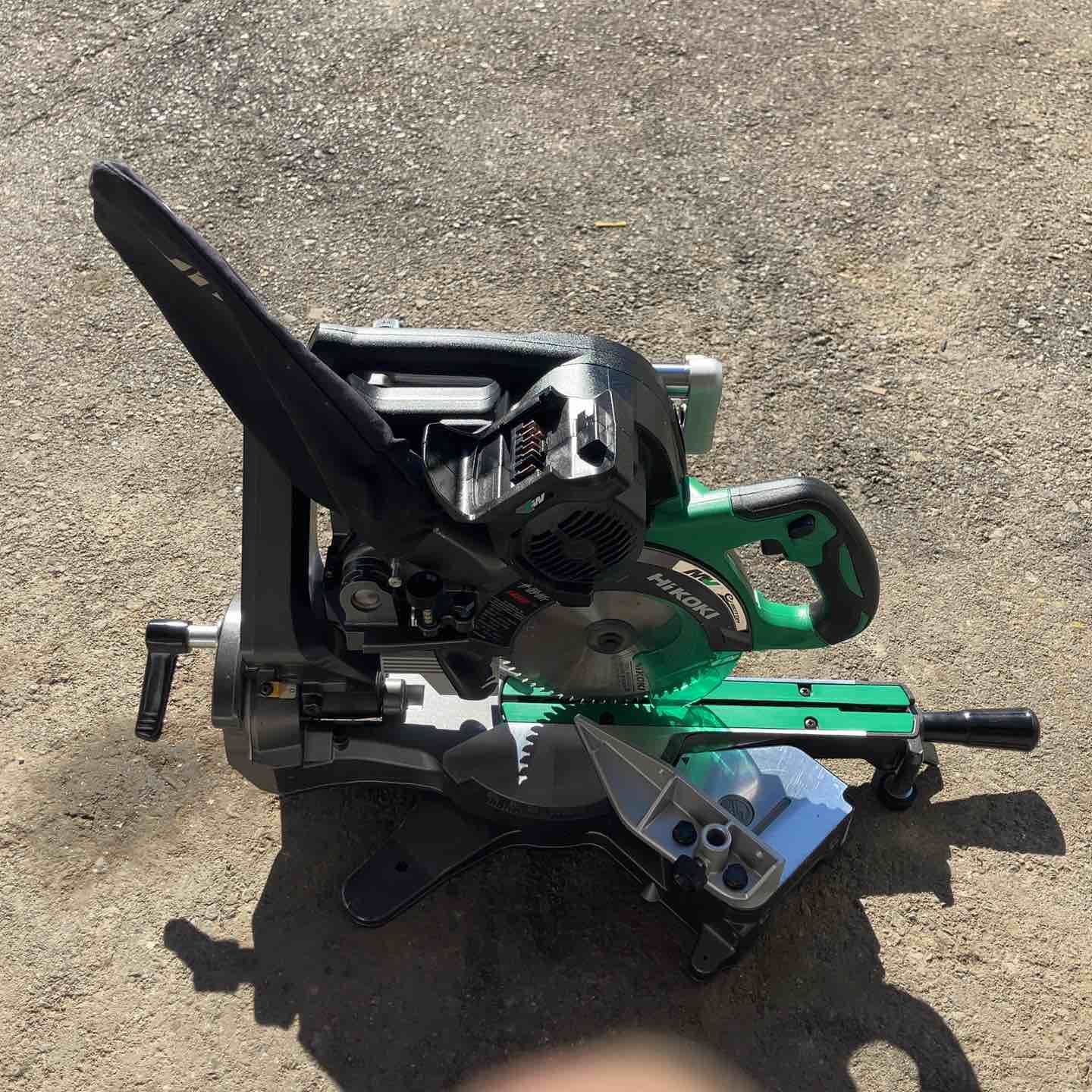 品 ハイコーキ HIKOKI コードレス卓上スライド丸のこ C3606DRB NN 桶川店