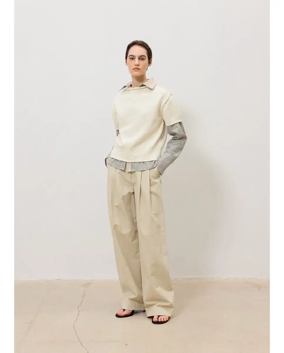 ムンダル Grukha pants ライトベージュ