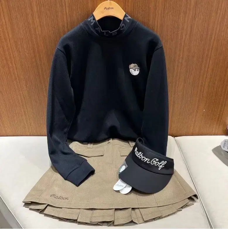 ハイネック トップス