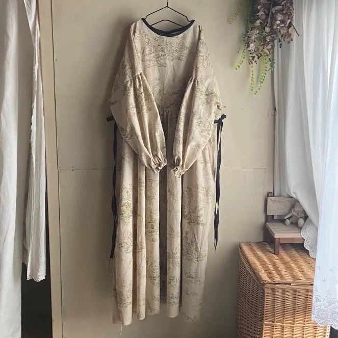 トワルドジュイ YUWA ギャザーワンピース サイドリボン コットンリネンワンピース